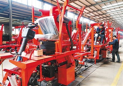 聚力高端制造 赋能现代农业——打造世界级农业机械制造产业集群的路径与思考